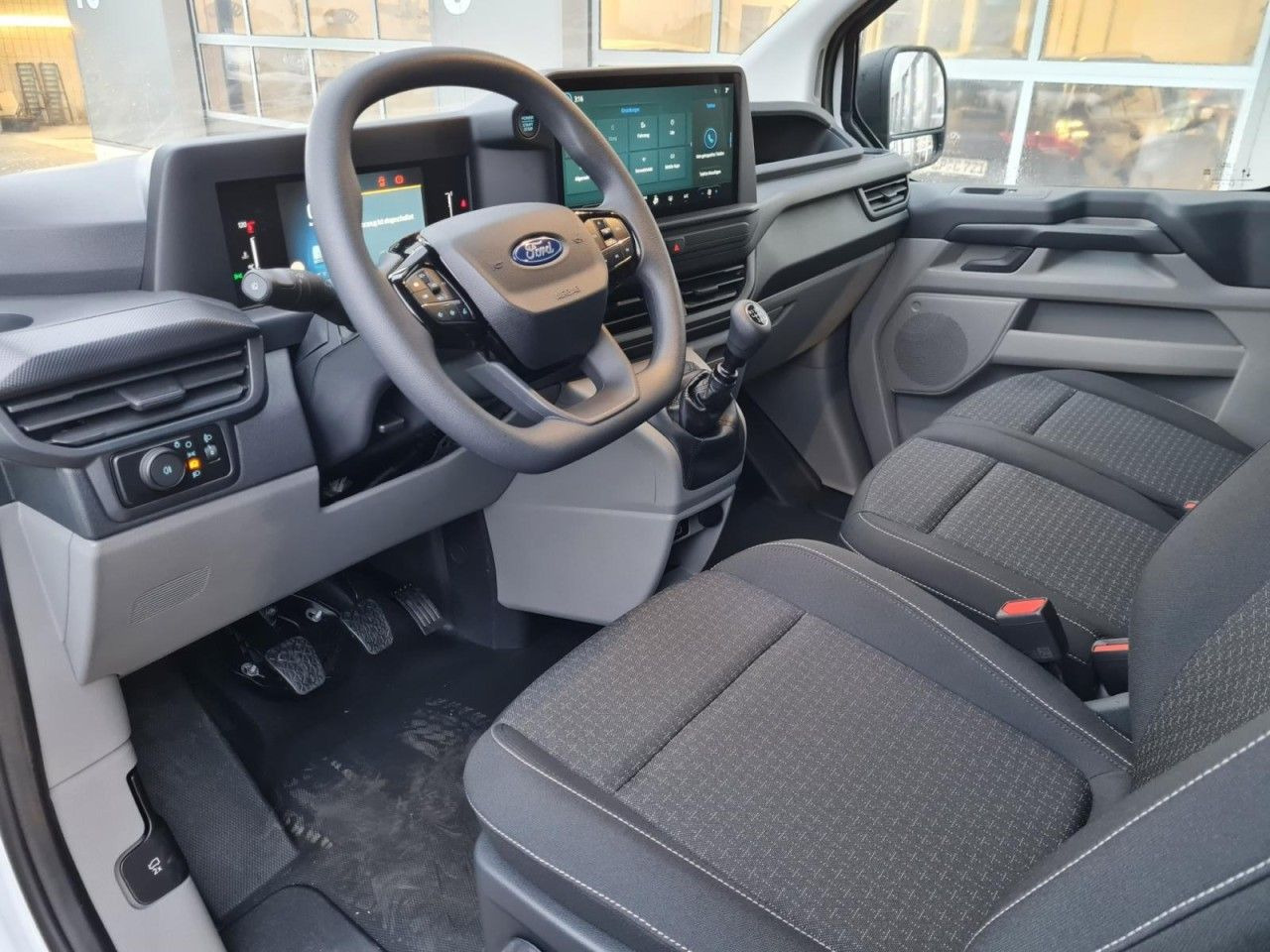 Autó Ford Transit Custom Kombi 320 L2 Trend 9 Sitze KAMERA: 7 kép.