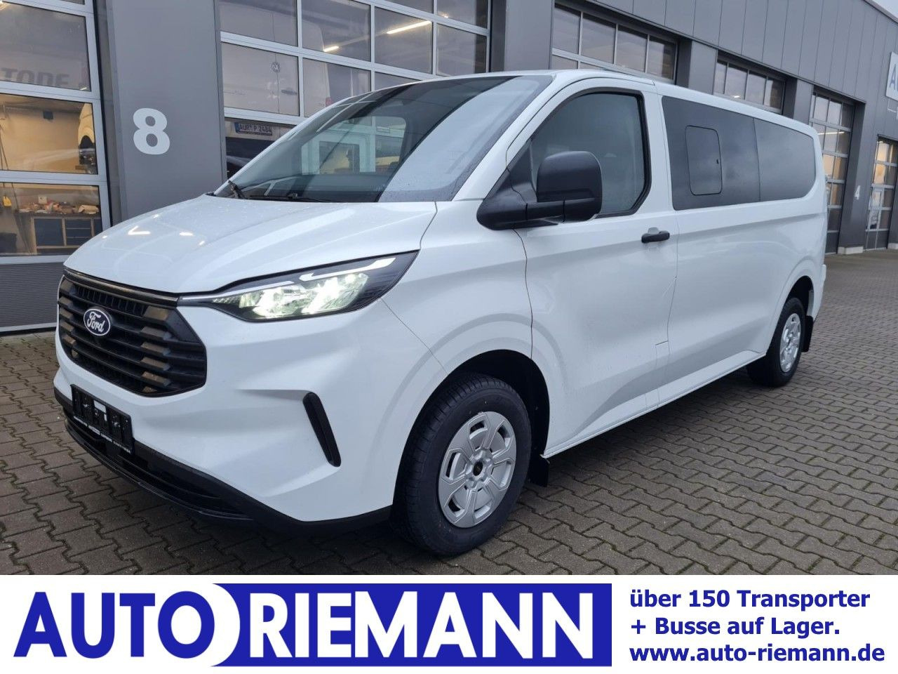 Ford Transit Custom Kombi 320 L2 Trend 9 Sitze KAMERA - Autó: 1 kép. Ford Transit Custom Kombi 320 L2 Trend 9 Sitze KAMERA - Autó: 1 kép.