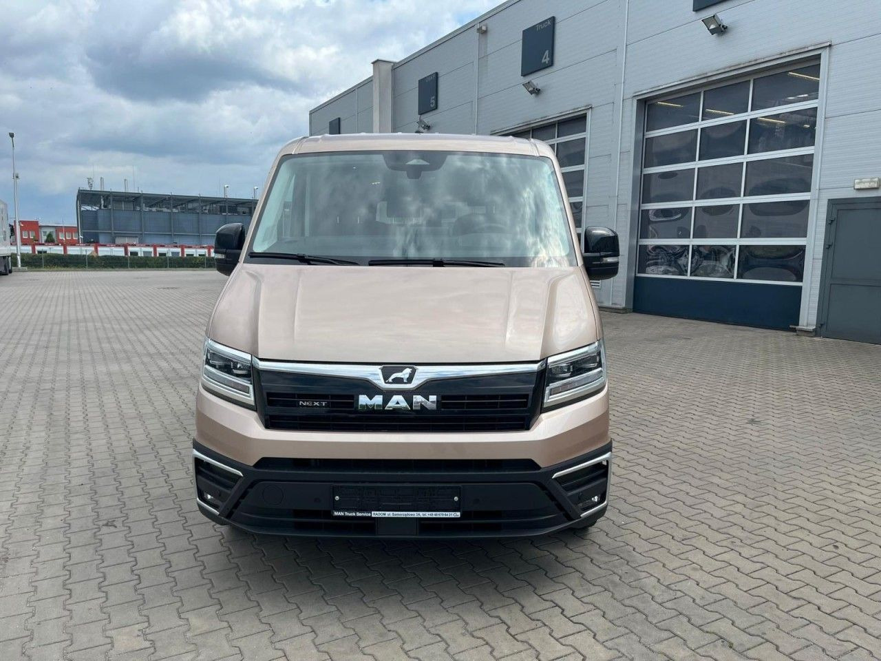 MAN TGE 3.180 TDi Kombi 9 Sitzer LED LM KAMERA Sonde - Kisbusz: 2 kép. MAN TGE 3.180 TDi Kombi 9 Sitzer LED LM KAMERA Sonde - Kisbusz: 2 kép.