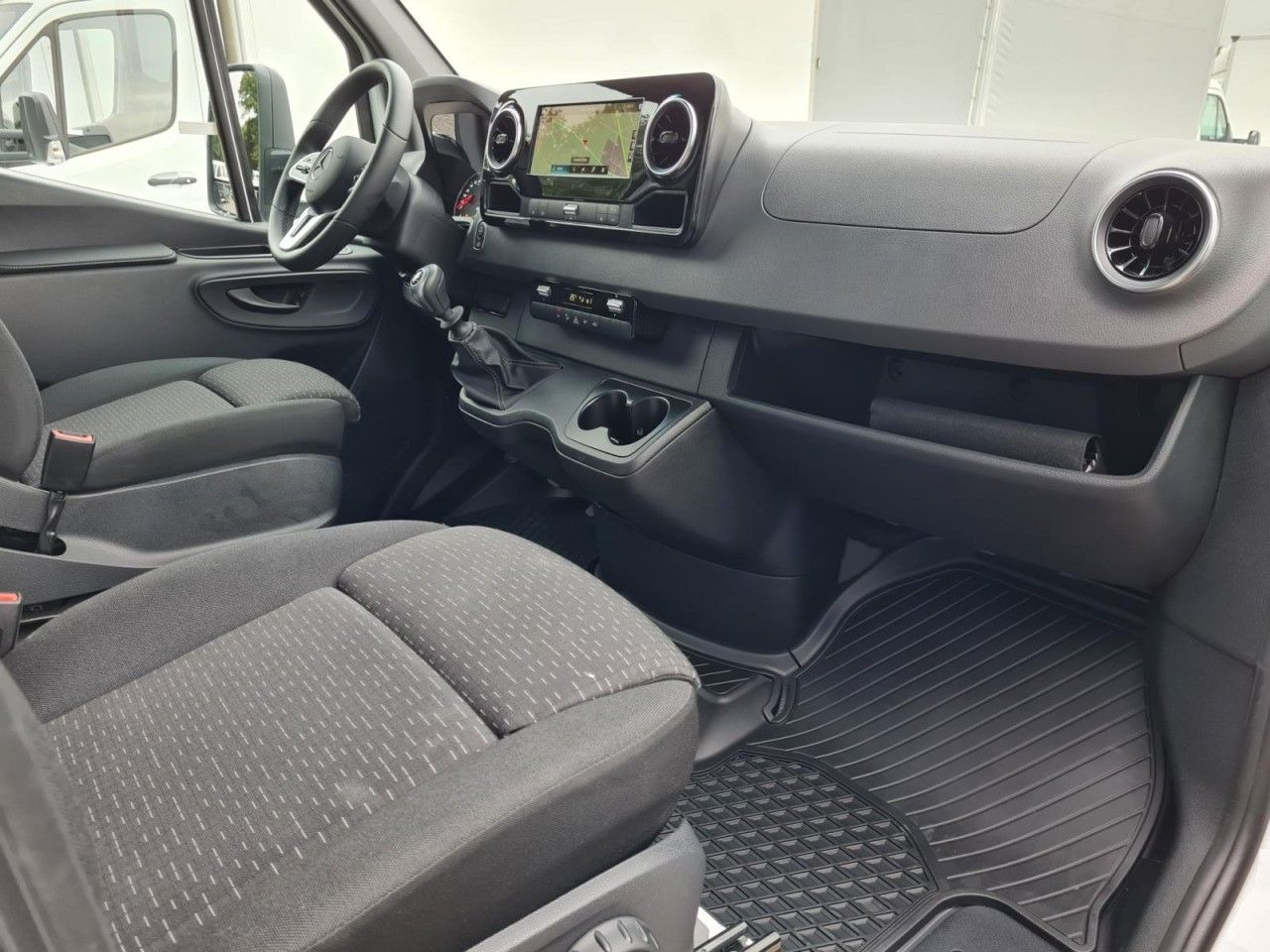 Billenőplatós kisteherautó Mercedes-Benz Sprinter 317 CDI 3 Seiten kipper RWD AHK LED NAV: 14 kép.
