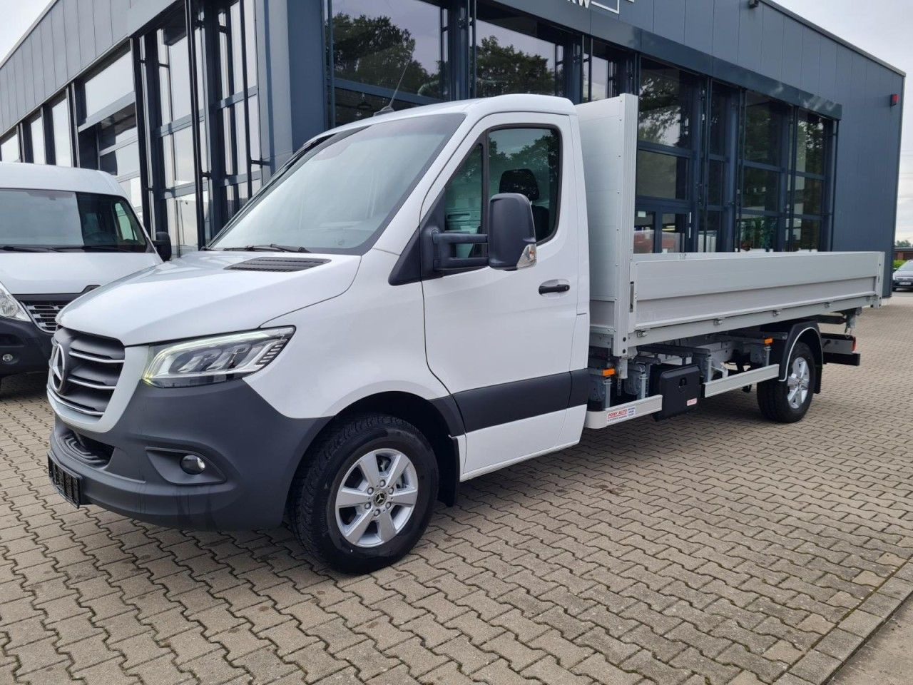 Mercedes-Benz Sprinter 317 CDI 3 Seiten kipper RWD AHK LED NAV - Billenőplatós kisteherautó: 3 kép. Mercedes-Benz Sprinter 317 CDI 3 Seiten kipper RWD AHK LED NAV - Billenőplatós kisteherautó: 3 kép.
