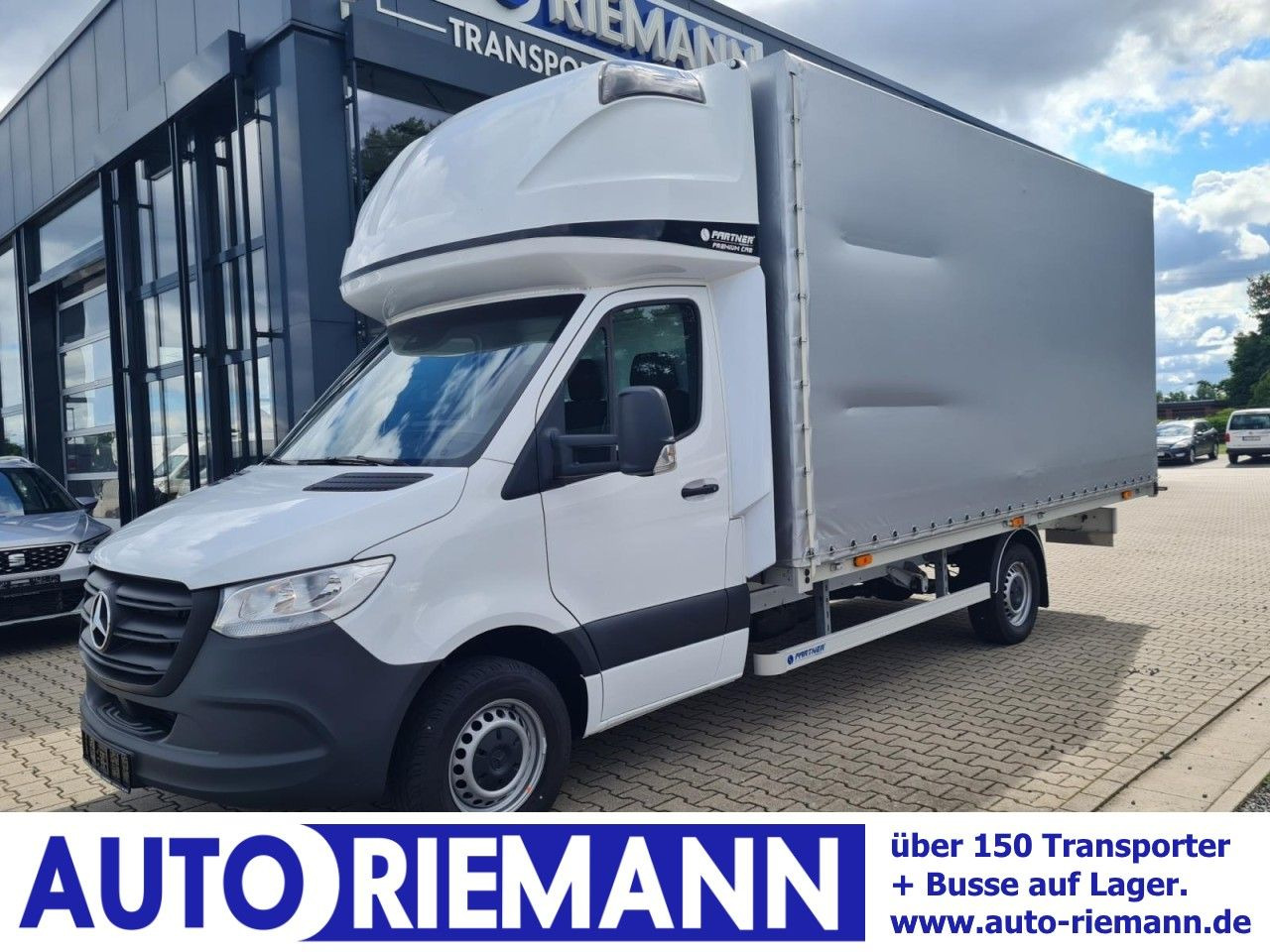 Mercedes-Benz Sprinter 317 CDI Pritsche Plane Schlafkab. RWD - Ponyvás kisteherautó: 1 kép. Mercedes-Benz Sprinter 317 CDI Pritsche Plane Schlafkab. RWD - Ponyvás kisteherautó: 1 kép.