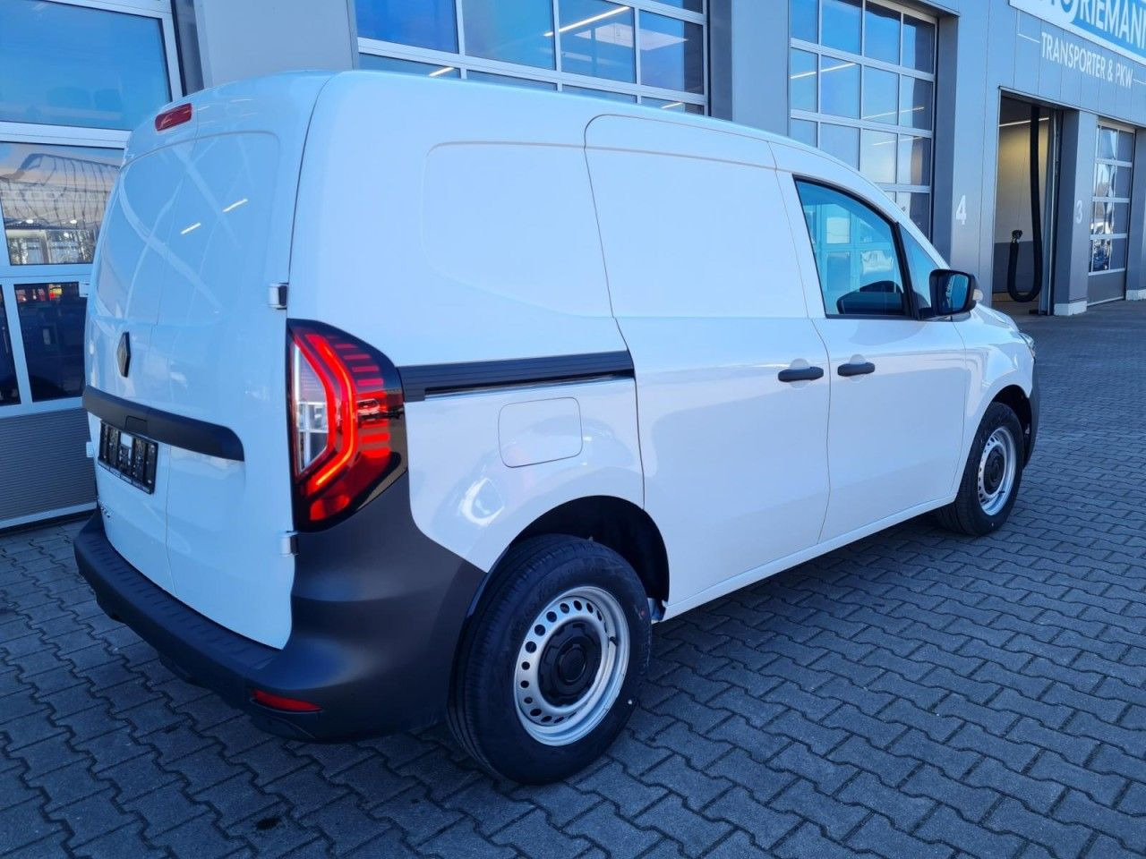 Renault Kangoo Van Start1.3 TCe 100 KLIMA TEMPOMAT - Kis furgon: 5 kép. Renault Kangoo Van Start1.3 TCe 100 KLIMA TEMPOMAT - Kis furgon: 5 kép.