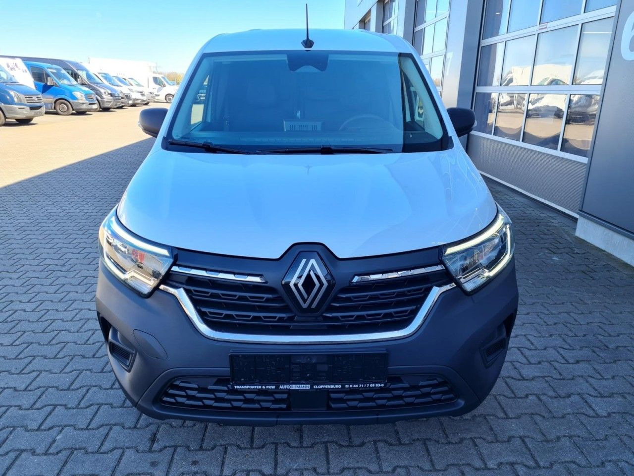 Renault Kangoo Van Start1.3 TCe 100 KLIMA TEMPOMAT - Kis furgon: 2 kép. Renault Kangoo Van Start1.3 TCe 100 KLIMA TEMPOMAT - Kis furgon: 2 kép.
