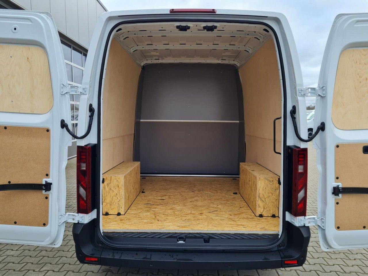 Renault Master 35 Kasten L3 Doka 7-Sitze KLIMA TEMPOMAT - Furgon, Duplakabinos kisteherautó: 5 kép. Renault Master 35 Kasten L3 Doka 7-Sitze KLIMA TEMPOMAT - Furgon, Duplakabinos kisteherautó: 5 kép.