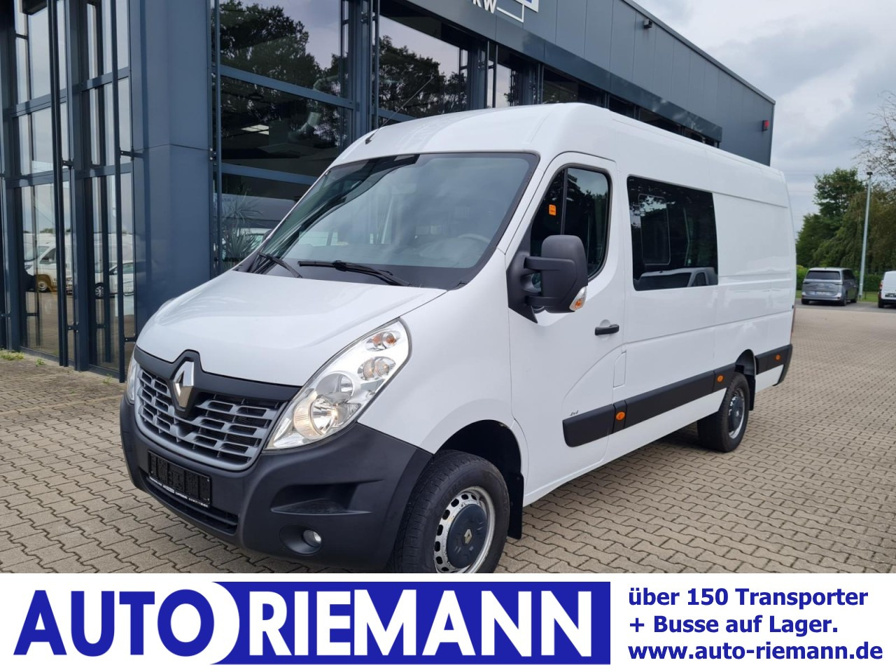 Renault Master 35 Kasten LR Doka 6-Sitze 4x4 Allrad AHK KLIMA PDC - Furgon, Duplakabinos kisteherautó: 1 kép. Renault Master 35 Kasten LR Doka 6-Sitze 4x4 Allrad AHK KLIMA PDC - Furgon, Duplakabinos kisteherautó: 1 kép.