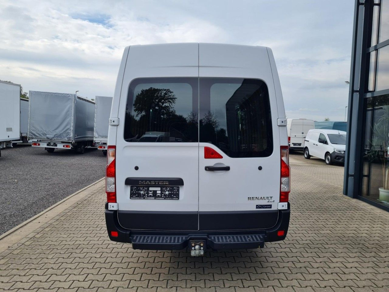 Renault Master 35 Kasten LR Doka 6-Sitze 4x4 Allrad AHK - Furgon, Duplakabinos kisteherautó: 5 kép. Renault Master 35 Kasten LR Doka 6-Sitze 4x4 Allrad AHK - Furgon, Duplakabinos kisteherautó: 5 kép.