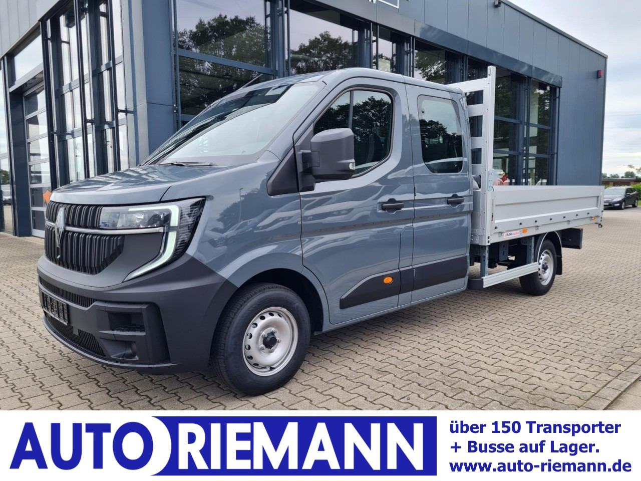 Renault Master 35 New Doka lang L3 AG Klima Komfort Tempomat - Platós kisteherautó, Duplakabinos kisteherautó: 1 kép. Renault Master 35 New Doka lang L3 AG Klima Komfort Tempomat - Platós kisteherautó, Duplakabinos kisteherautó: 1 kép.