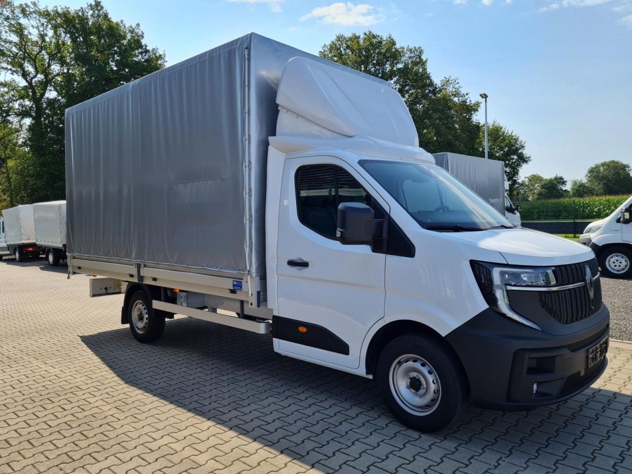 Renault Master 35 Pritsche Schiebe Plane dCi 170 - Ponyvás kisteherautó: 5 kép. Renault Master 35 Pritsche Schiebe Plane dCi 170 - Ponyvás kisteherautó: 5 kép.