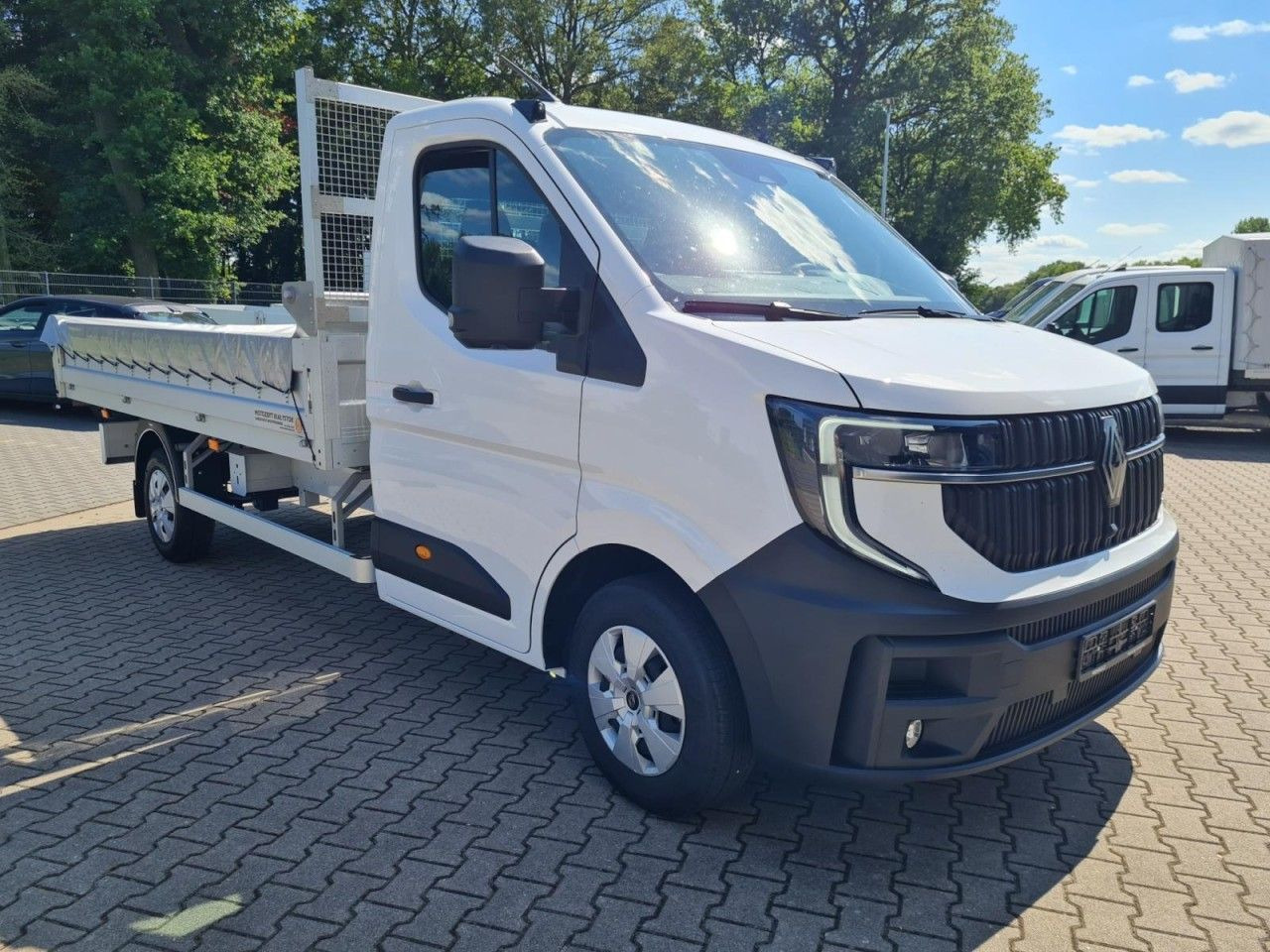 Renault Master New 35 Kipper Luftfederung Navi App, Klim - Billenőplatós kisteherautó: 2 kép. Renault Master New 35 Kipper Luftfederung Navi App, Klim - Billenőplatós kisteherautó: 2 kép.