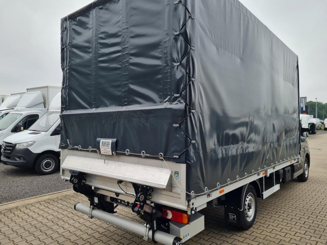 Renault Master New Pritsche Schiebe Plane Schlafkab LBW - Ponyvás kisteherautó: 5 kép. Renault Master New Pritsche Schiebe Plane Schlafkab LBW - Ponyvás kisteherautó: 5 kép.
