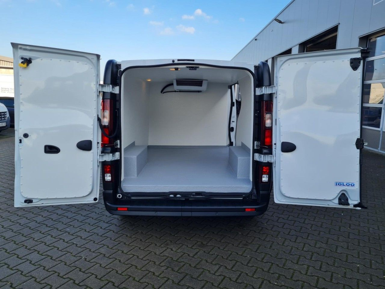 Kis furgon Renault Trafic Kühlkasten L2 Frischdienst 3.0to Tempomat: 7 kép.