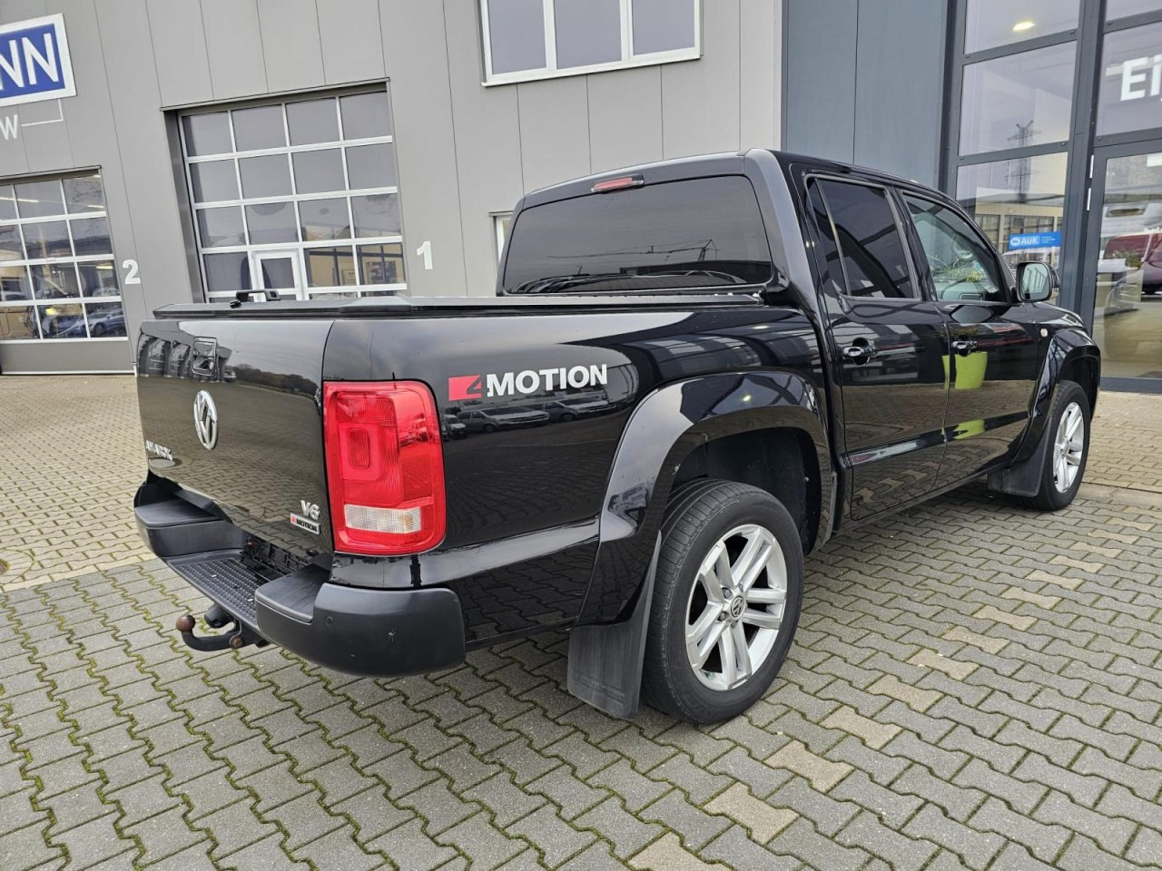 Volkswagen Amarok 4Motion 3.0 TDI Comfortline AHK - Pickup: 3 kép. Volkswagen Amarok 4Motion 3.0 TDI Comfortline AHK - Pickup: 3 kép.