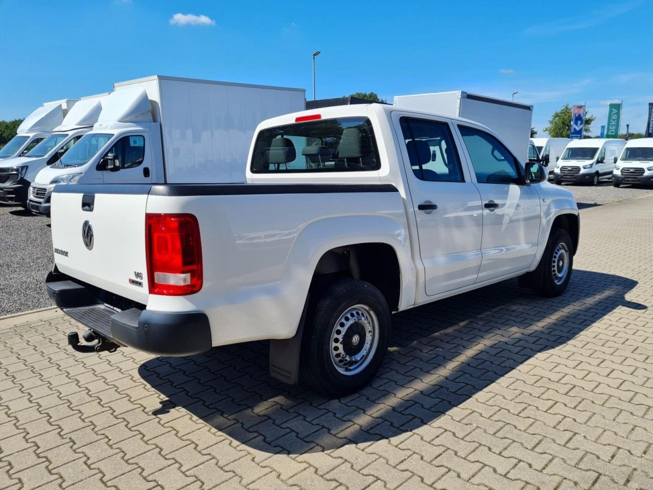 Volkswagen Amarok Doka V6 4Motion 3.0 TDI Trendline AHK - Terepjáró/ SUV: 4 kép. Volkswagen Amarok Doka V6 4Motion 3.0 TDI Trendline AHK - Terepjáró/ SUV: 4 kép.