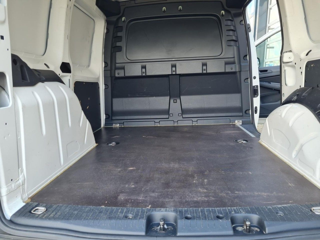 Kis furgon Volkswagen Caddy Kasten Cargo 2.0 TDI KLIMA KOMFORT PDC: 8 kép.