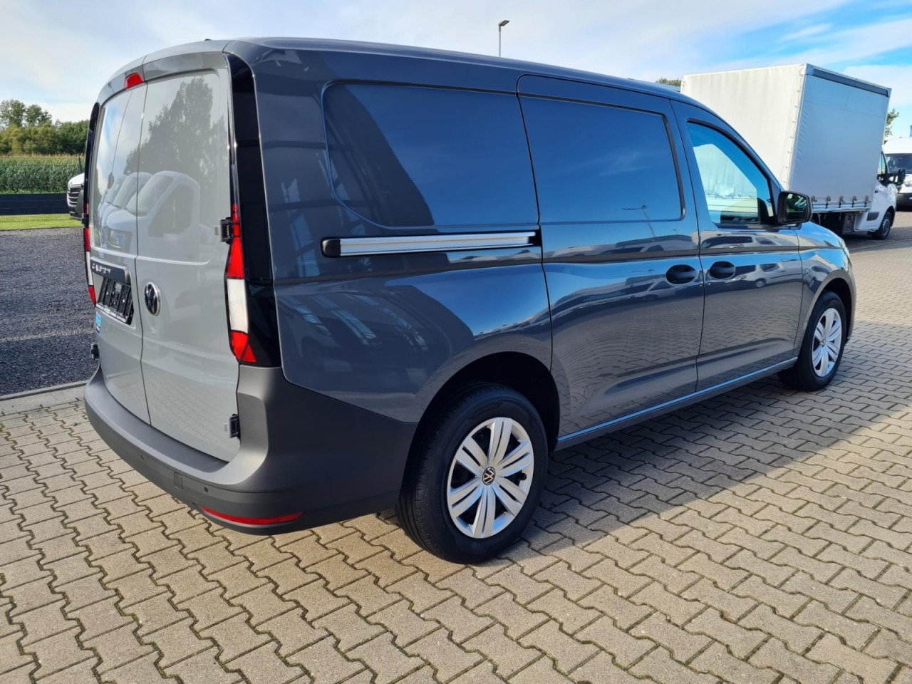 Volkswagen Caddy Kasten Cargo TDI Maxi PDC KLIMA TEMPOMAT - Kis furgon: 4 kép. Volkswagen Caddy Kasten Cargo TDI Maxi PDC KLIMA TEMPOMAT - Kis furgon: 4 kép.