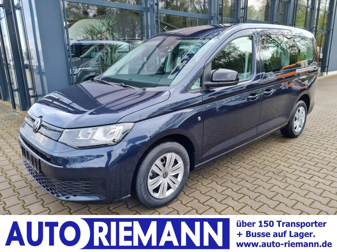 Volkswagen Caddy Maxi Kombi 7-Sitze 1.5 TSI DSG NAVI/APP TE - Autó: 1 kép. Volkswagen Caddy Maxi Kombi 7-Sitze 1.5 TSI DSG NAVI/APP TE - Autó: 1 kép.