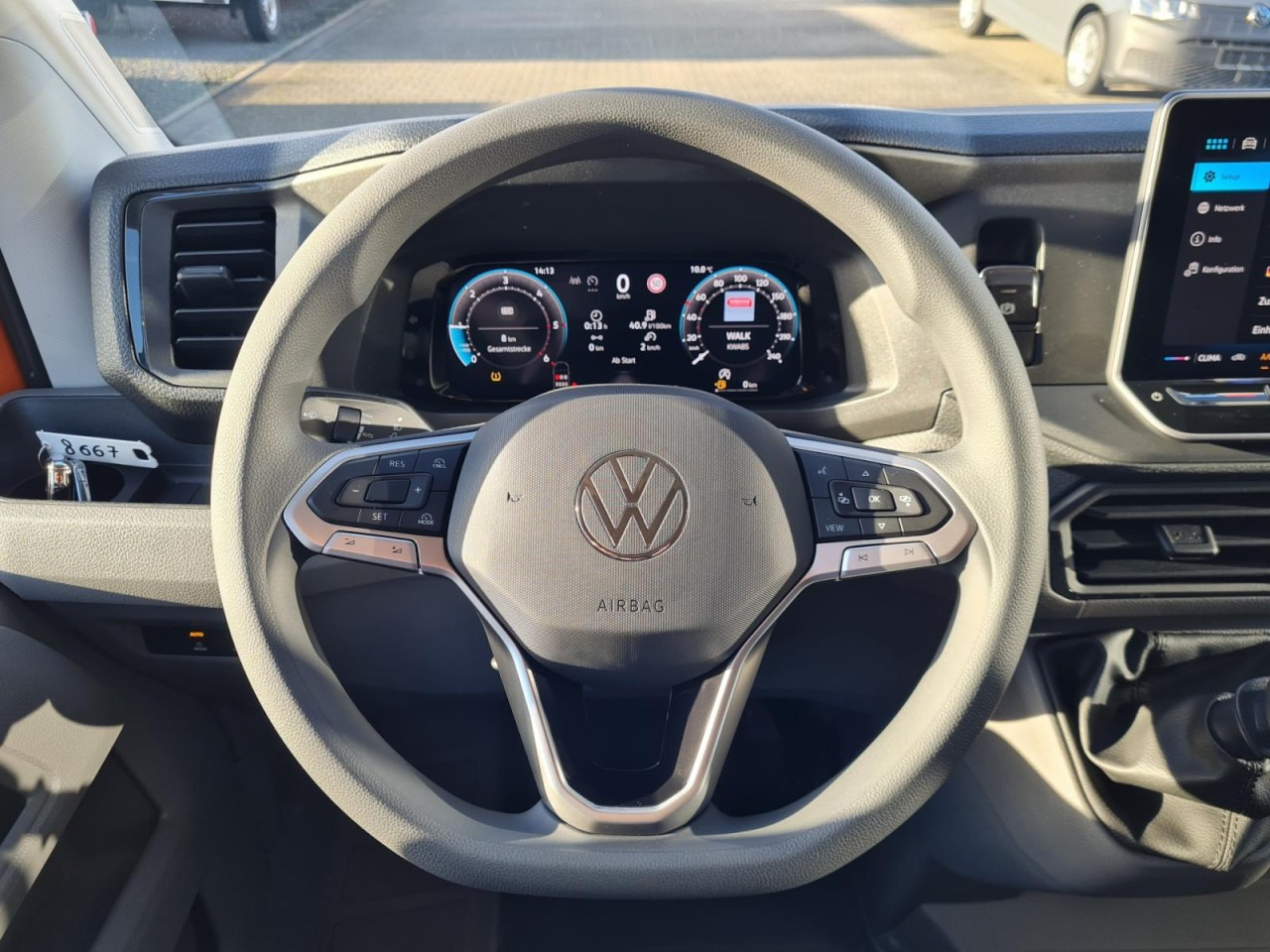 Platós kisteherautó, Duplakabinos kisteherautó Volkswagen Crafter 35 Doka 7-Sitze MR AHK KLIMA PDC TEMPOMAT: 11 kép. Platós kisteherautó, Duplakabinos kisteherautó Volkswagen Crafter 35 Doka 7-Sitze MR AHK KLIMA PDC TEMPOMAT: 11 kép.