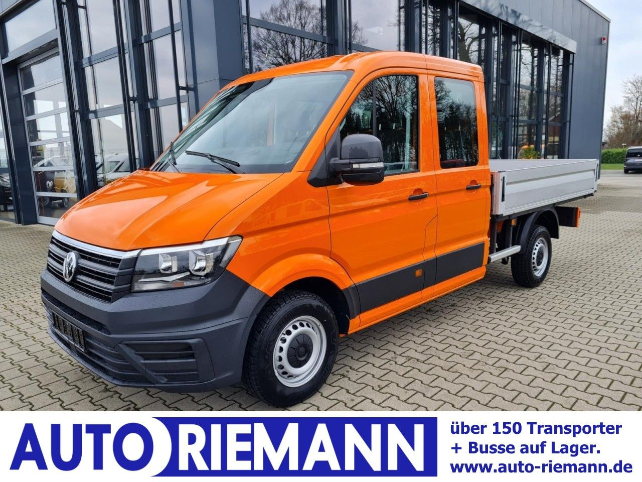 Volkswagen Crafter 35 Doka TDI MR KLIMA - Platós kisteherautó, Duplakabinos kisteherautó: 1 kép. Volkswagen Crafter 35 Doka TDI MR KLIMA - Platós kisteherautó, Duplakabinos kisteherautó: 1 kép.