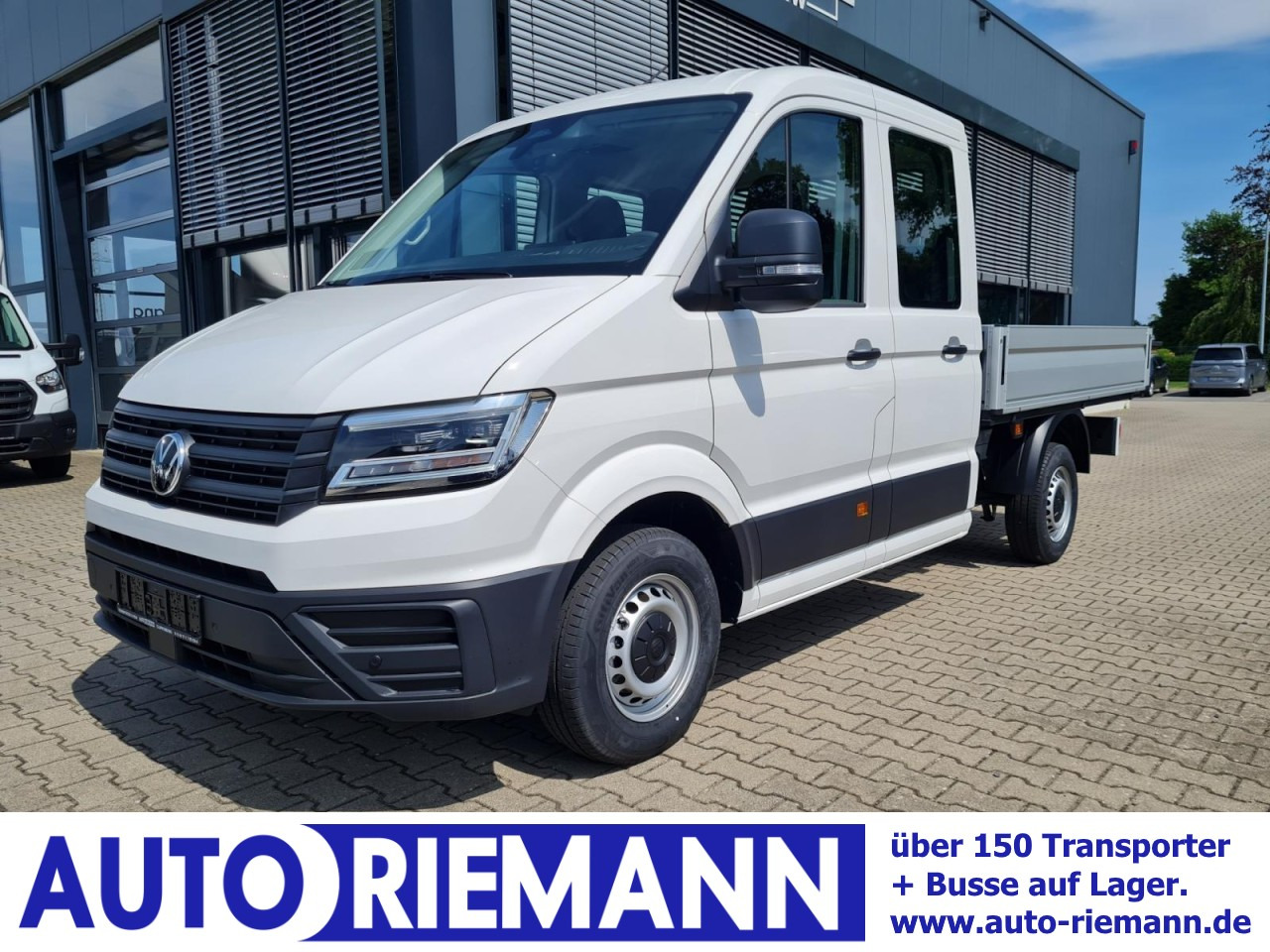 Volkswagen Crafter 35 Doka TDI MR LED KLIMA - Platós kisteherautó, Duplakabinos kisteherautó: 1 kép. Volkswagen Crafter 35 Doka TDI MR LED KLIMA - Platós kisteherautó, Duplakabinos kisteherautó: 1 kép.