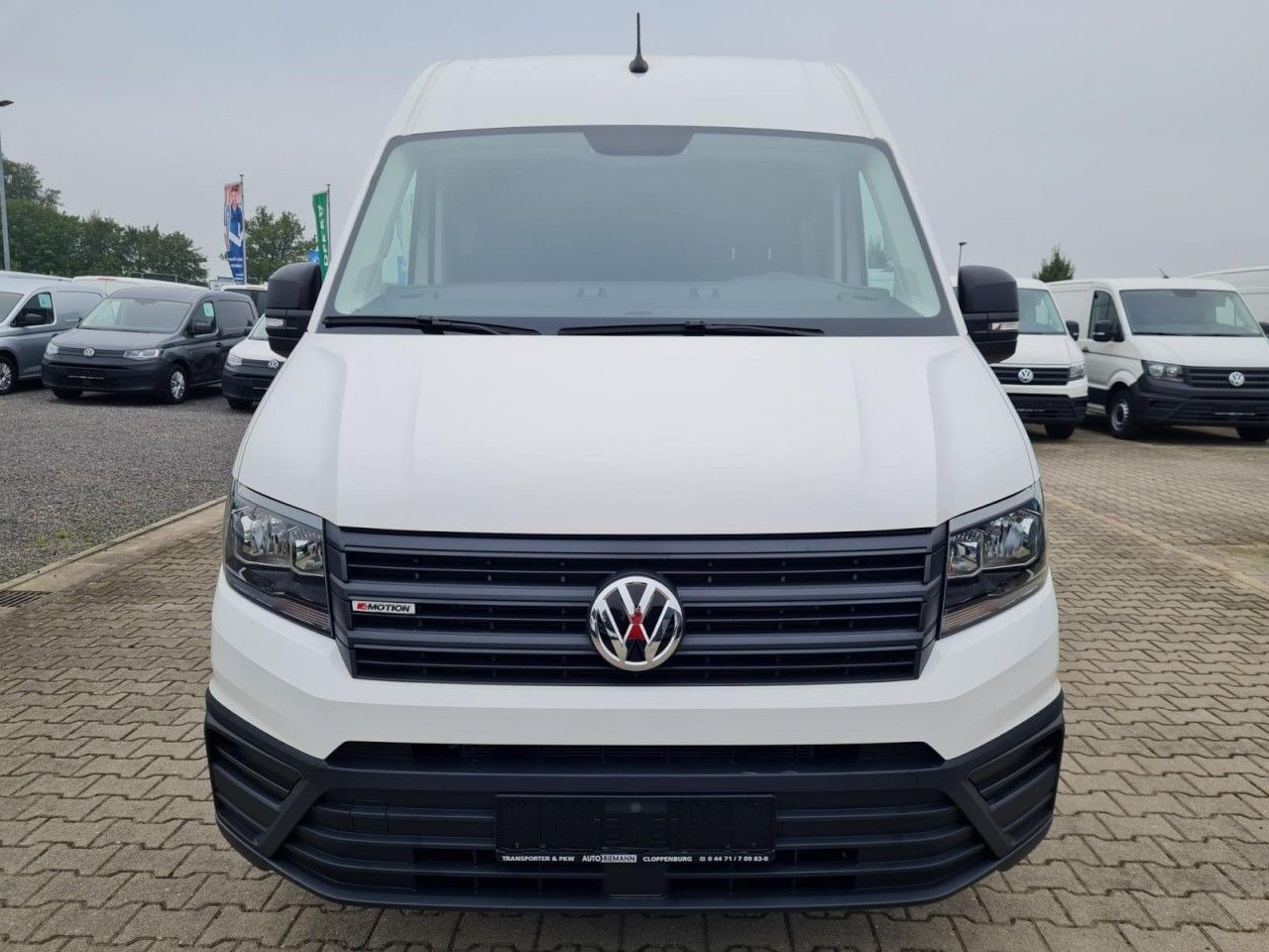 Volkswagen Crafter 35 Kasten Plus 4MOTION Doka Mixto L4H3 - Furgon, Duplakabinos kisteherautó: 2 kép. Volkswagen Crafter 35 Kasten Plus 4MOTION Doka Mixto L4H3 - Furgon, Duplakabinos kisteherautó: 2 kép.