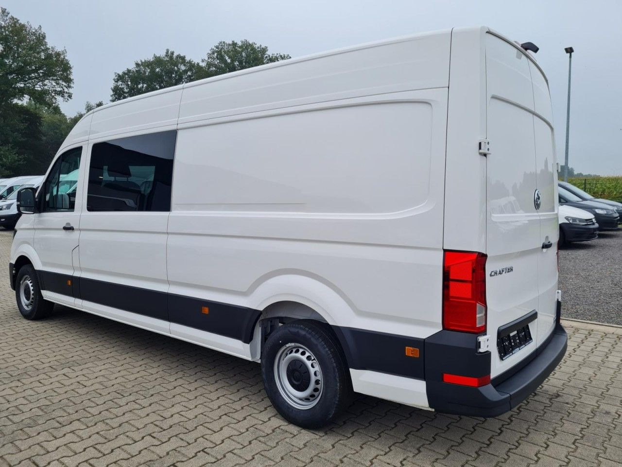 Furgon, Duplakabinos kisteherautó Volkswagen Crafter 35 Kasten Plus 4MOTION Doka Mixto L4H3: 7 kép.