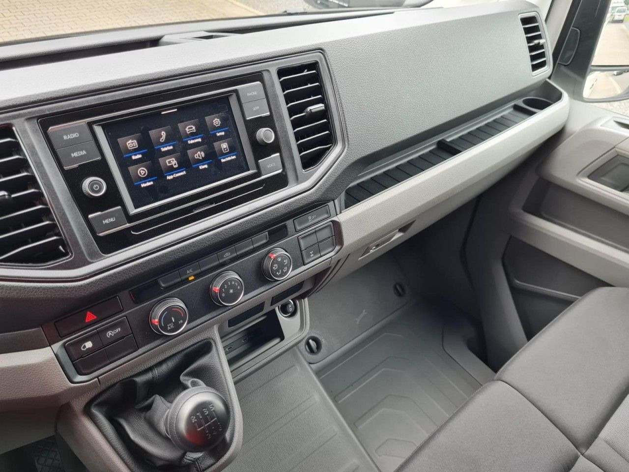 Furgon, Duplakabinos kisteherautó Volkswagen Crafter 35 Kasten Plus 4MOTION Doka Mixto L4H3: 10 kép.
