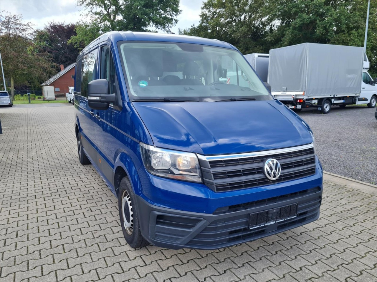 Volkswagen Crafter 35 Kasten Plus Doka mixto NAVI AHK 6 Sitzer - Furgon, Duplakabinos kisteherautó: 2 kép. Volkswagen Crafter 35 Kasten Plus Doka mixto NAVI AHK 6 Sitzer - Furgon, Duplakabinos kisteherautó: 2 kép.