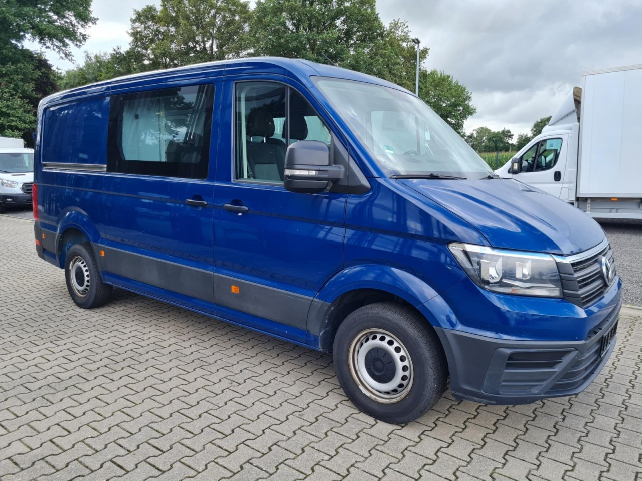 Volkswagen Crafter 35 Kasten Plus Doka mixto NAVI AHK 6 Sitzer - Furgon, Duplakabinos kisteherautó: 3 kép. Volkswagen Crafter 35 Kasten Plus Doka mixto NAVI AHK 6 Sitzer - Furgon, Duplakabinos kisteherautó: 3 kép.