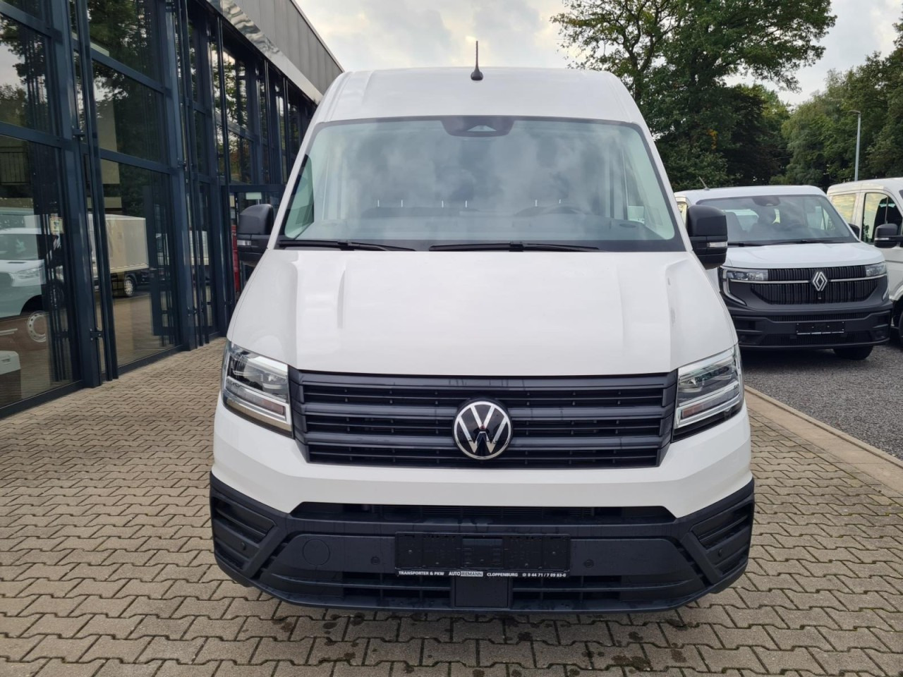 Volkswagen Crafter 35 Kasten TDI L3H3 LED TEMPOMAT AUTOMATIK - Furgon: 2 kép. Volkswagen Crafter 35 Kasten TDI L3H3 LED TEMPOMAT AUTOMATIK - Furgon: 2 kép.