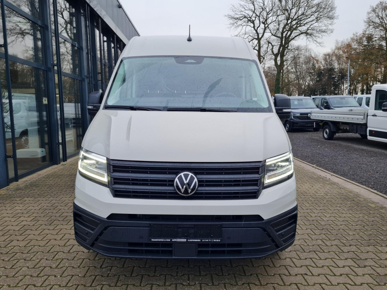Volkswagen Crafter 35 Kasten TDI LR L4H3 AHK LED Tempom - Furgon: 2 kép. Volkswagen Crafter 35 Kasten TDI LR L4H3 AHK LED Tempom - Furgon: 2 kép.