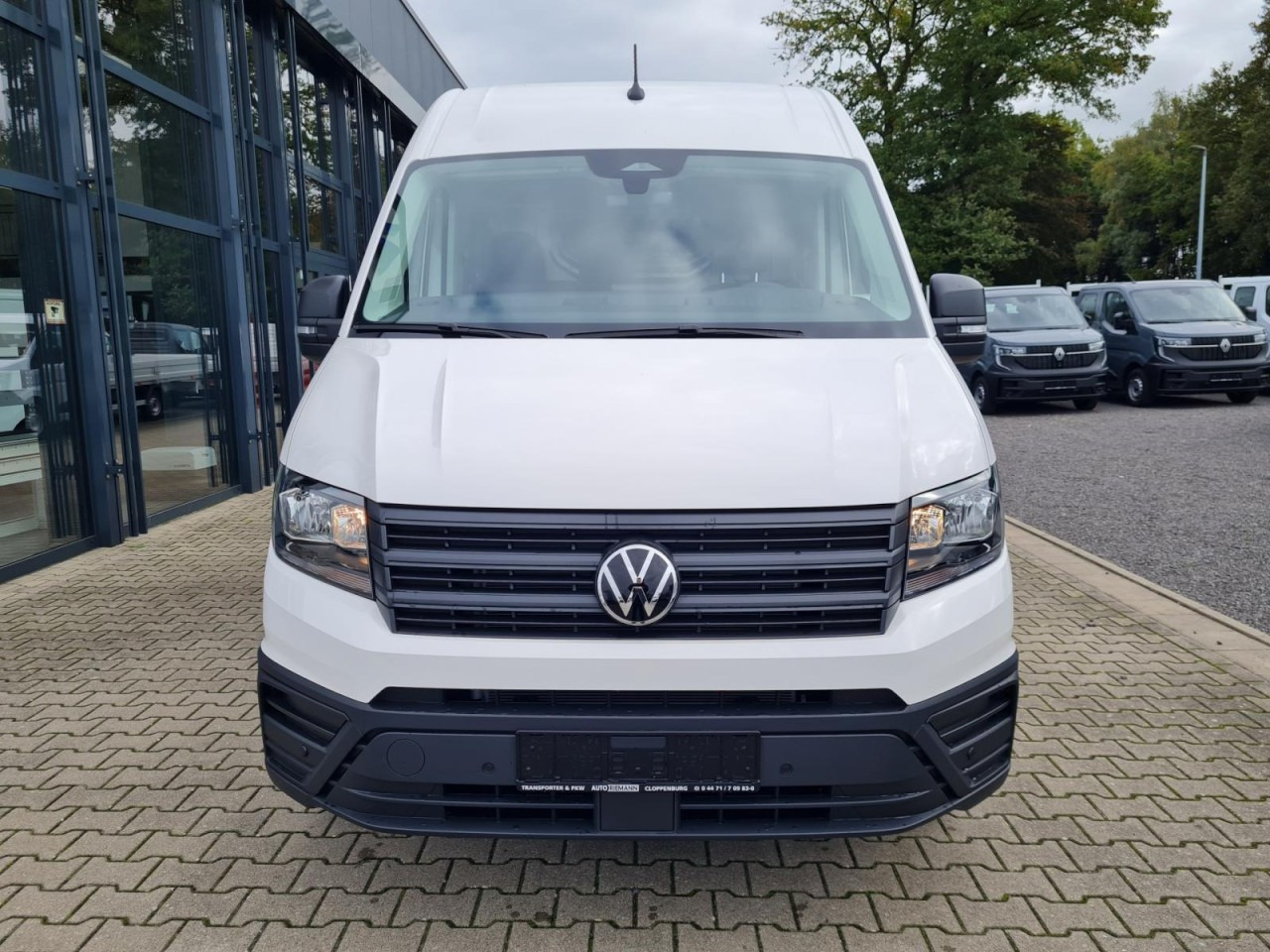 Volkswagen Crafter 35 Kasten TDI MR L3H3 STANDHEIZ AHK - Furgon: 2 kép. Volkswagen Crafter 35 Kasten TDI MR L3H3 STANDHEIZ AHK - Furgon: 2 kép.