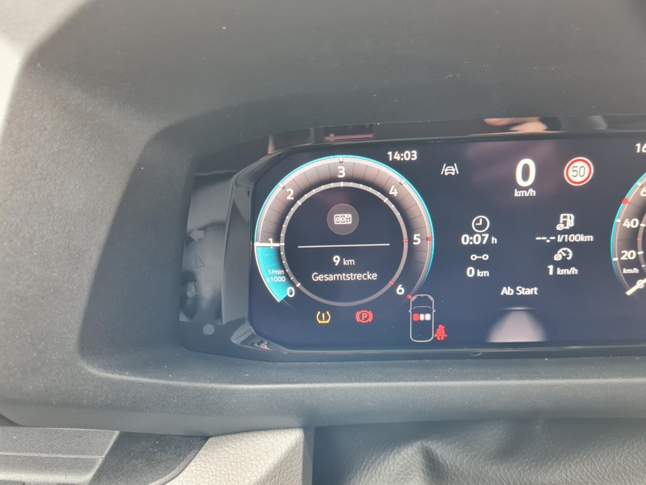 Furgon Volkswagen Crafter 35 Kasten TDI MR L3H3 STANDHEIZ AHK: 11 kép.