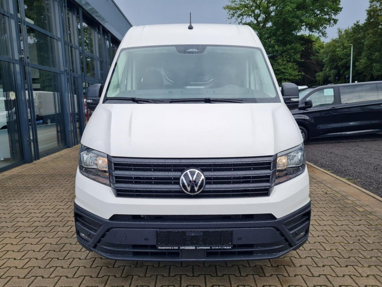 Volkswagen Crafter 35 Kasten TDI MR PDC KLIMA TEMPOMAT - Furgon: 2 kép. Volkswagen Crafter 35 Kasten TDI MR PDC KLIMA TEMPOMAT - Furgon: 2 kép.