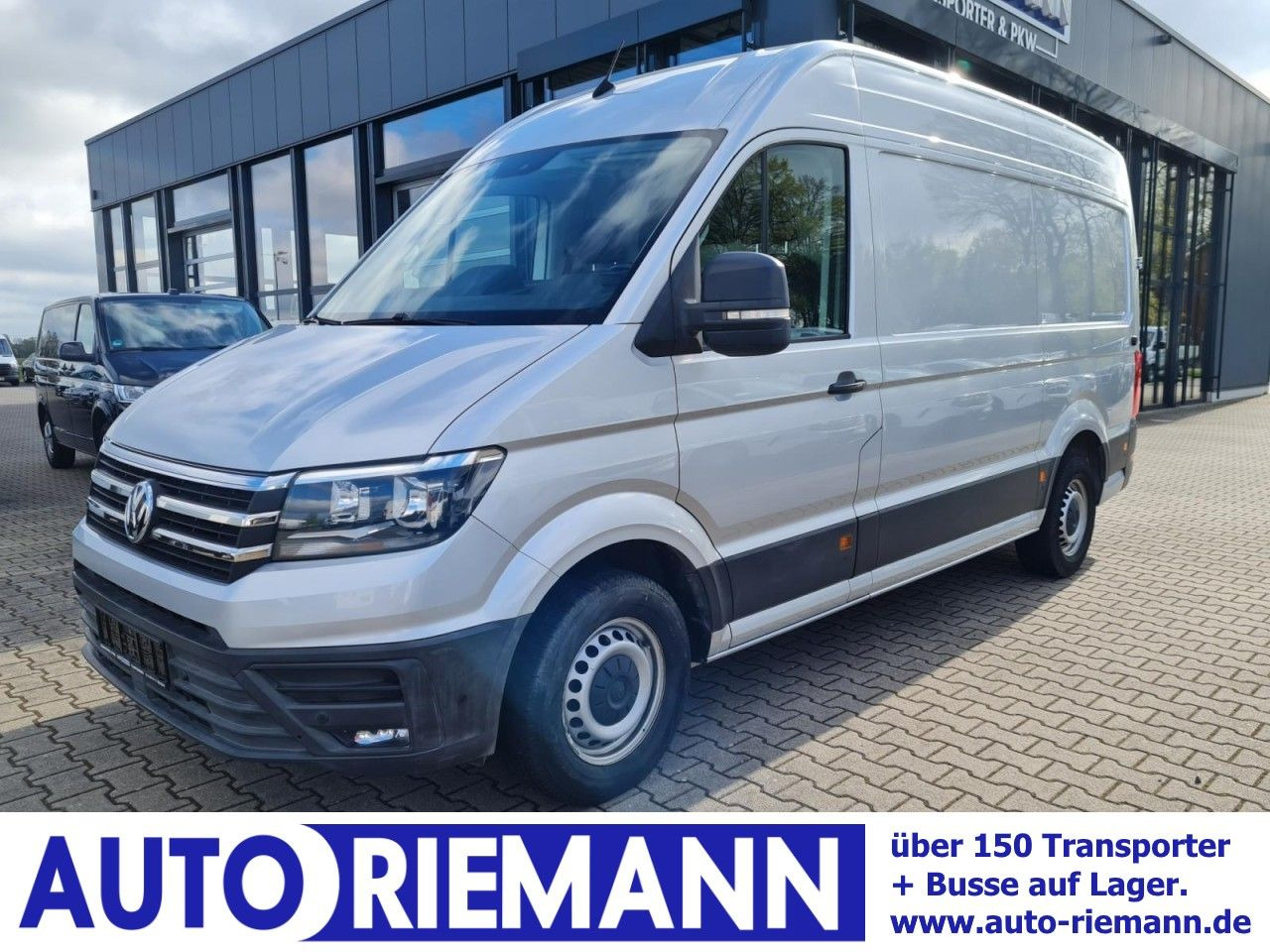 Volkswagen Crafter 35 Kasten TDI MR hoch NAVI KLIMA TEMPOMA - Furgon: 1 kép. Volkswagen Crafter 35 Kasten TDI MR hoch NAVI KLIMA TEMPOMA - Furgon: 1 kép.