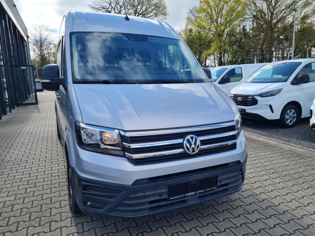 Volkswagen Crafter 35 Kasten TDI MR hoch NAVI KLIMA TEMPOMAT - Furgon: 2 kép. Volkswagen Crafter 35 Kasten TDI MR hoch NAVI KLIMA TEMPOMAT - Furgon: 2 kép.