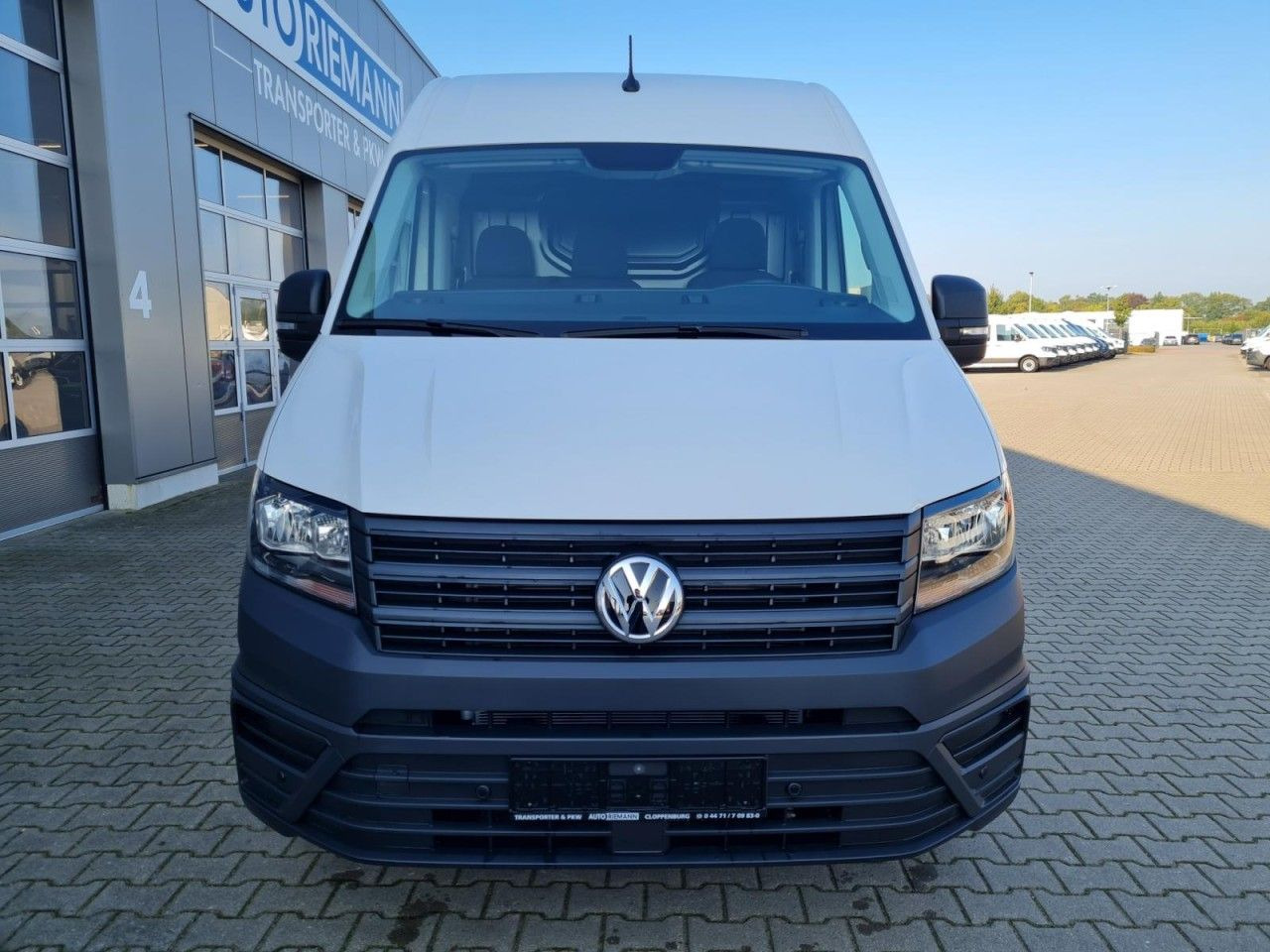 Volkswagen Crafter Kasten TDi MR Automatik KAMERA TEMPOMAT - Kis furgon: 2 kép. Volkswagen Crafter Kasten TDi MR Automatik KAMERA TEMPOMAT - Kis furgon: 2 kép.