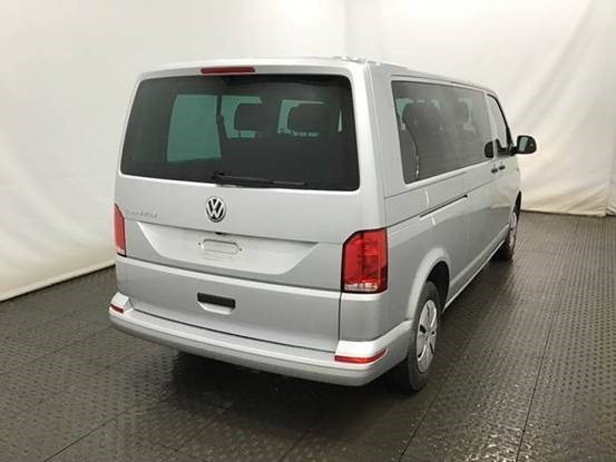 Volkswagen T6.1 Caravelle TDI lang 9 Sitzer 2 Schiebetüren Trendl. - Minibusz, Kisbusz: 2 kép. Volkswagen T6.1 Caravelle TDI lang 9 Sitzer 2 Schiebetüren Trendl. - Minibusz, Kisbusz: 2 kép.