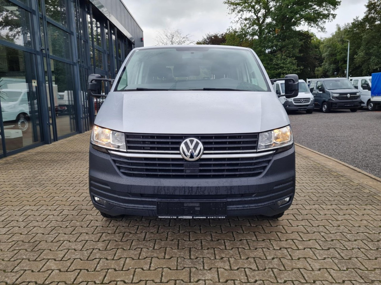 Volkswagen T6.1 Doka Pritsche Plane 6-Sitze Klima Komfort - Platós kisteherautó, Duplakabinos kisteherautó: 2 kép. Volkswagen T6.1 Doka Pritsche Plane 6-Sitze Klima Komfort - Platós kisteherautó, Duplakabinos kisteherautó: 2 kép.