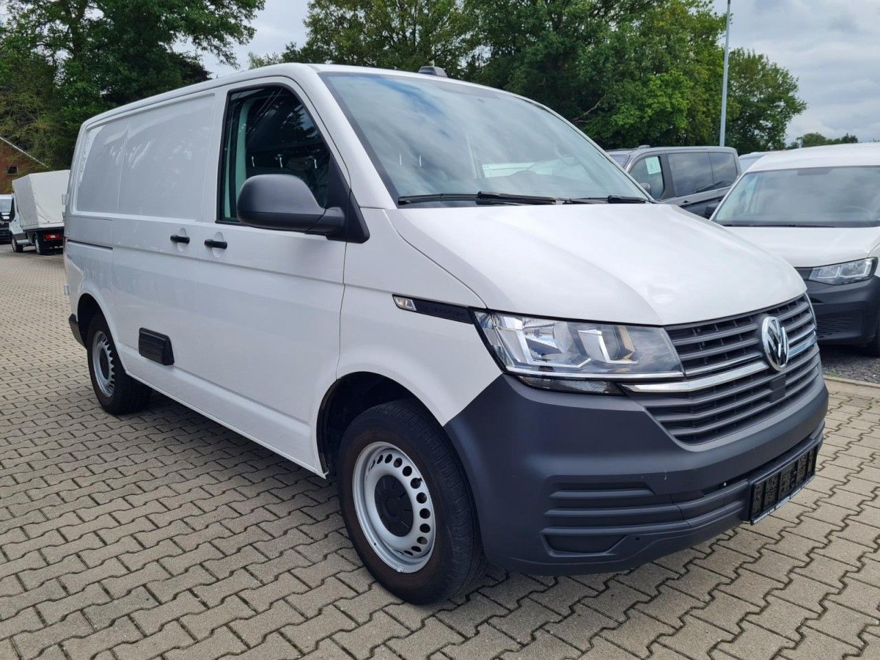 Volkswagen T6.1 Kasten 2.0 TDI KR Hecktüren AHK - Kis furgon: 3 kép. Volkswagen T6.1 Kasten 2.0 TDI KR Hecktüren AHK - Kis furgon: 3 kép.
