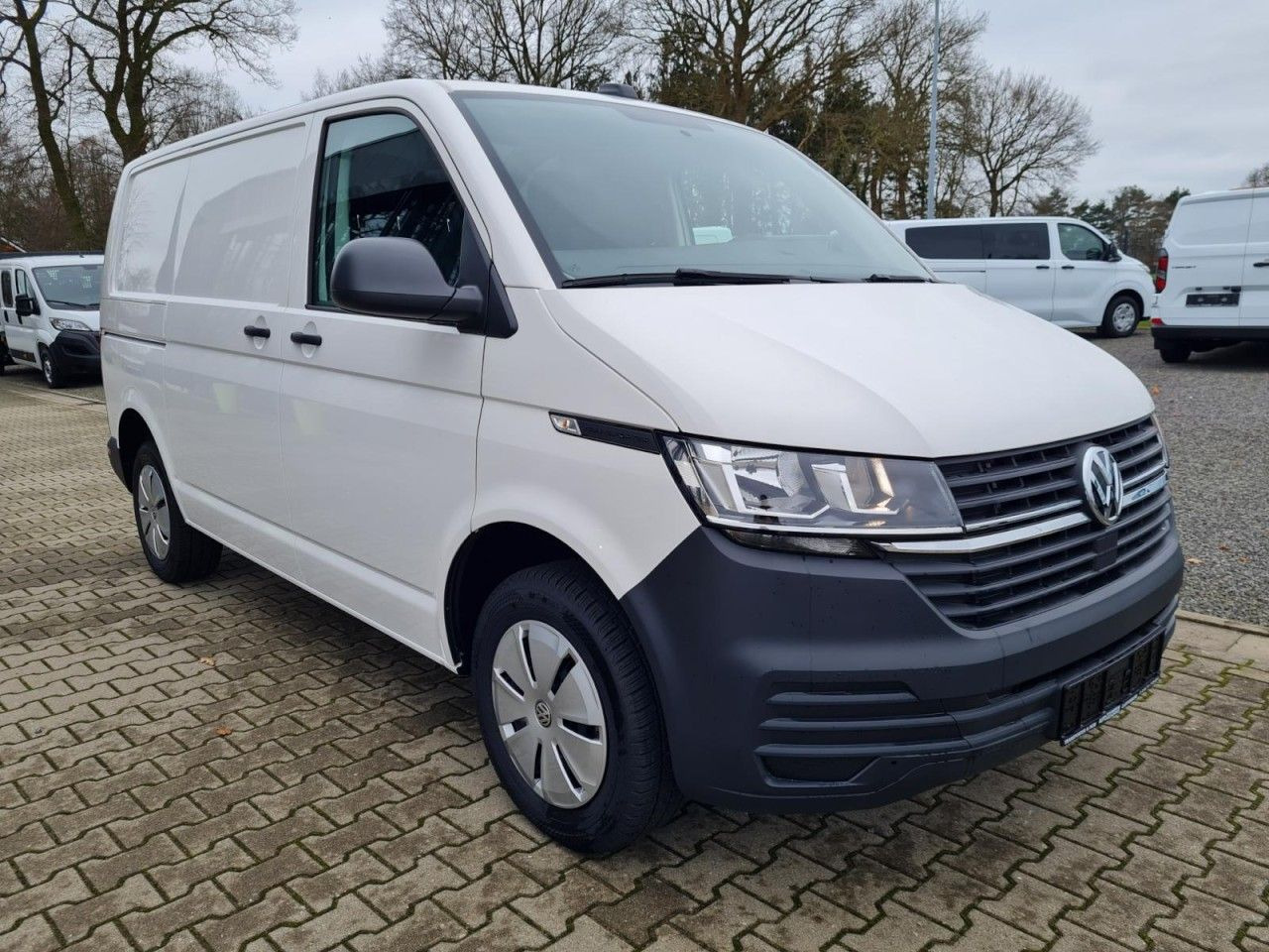 Volkswagen T6.1 Kasten L1 KR Heckklappe KAMERA KLIMA ALLWET - Kis furgon: 4 kép. Volkswagen T6.1 Kasten L1 KR Heckklappe KAMERA KLIMA ALLWET - Kis furgon: 4 kép.