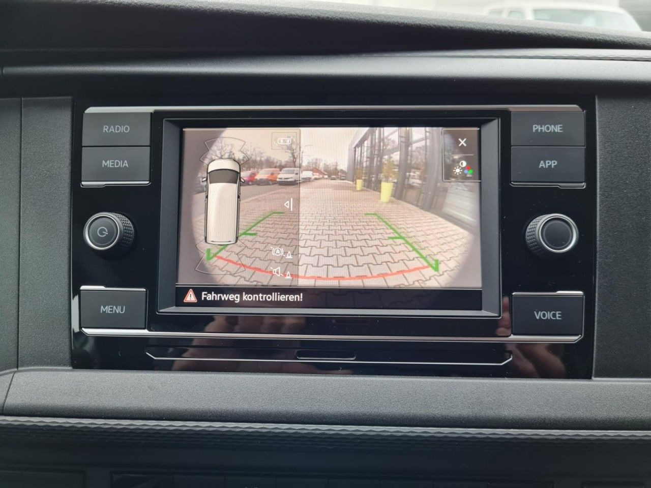 Kis furgon Volkswagen T6.1 Kasten TDI lang DSG LED KAMERA TEMPOMAT: 14 kép.