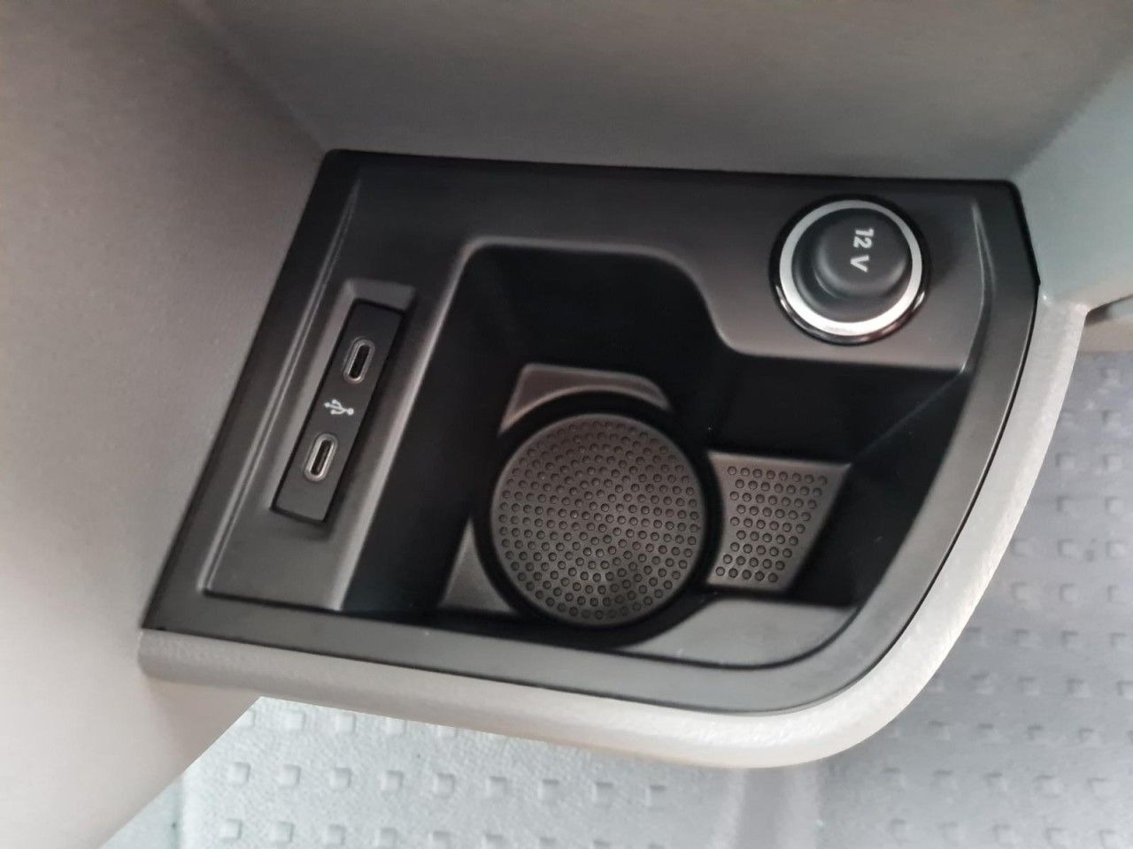 Kis furgon Volkswagen T6.1 Kasten TDI lang DSG LED KAMERA TEMPOMAT: 19 kép.