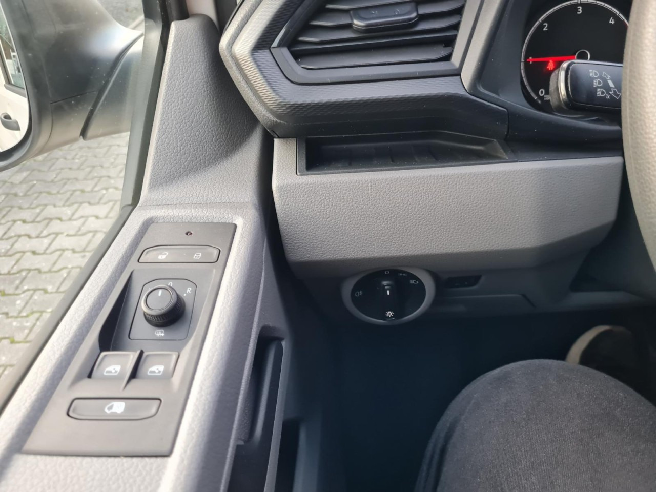 Kis furgon Volkswagen T6.1 Kasten TDI lang L2H1 DSG PDC KLIMA KAMERA: 18 kép.