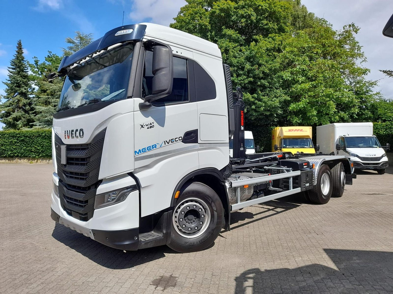Iveco AD280X46Y/PS ON HIAB 490PS Lenk-Lift - Billenőplatós teherautó: 1 kép. Iveco AD280X46Y/PS ON HIAB 490PS Lenk-Lift - Billenőplatós teherautó: 1 kép.