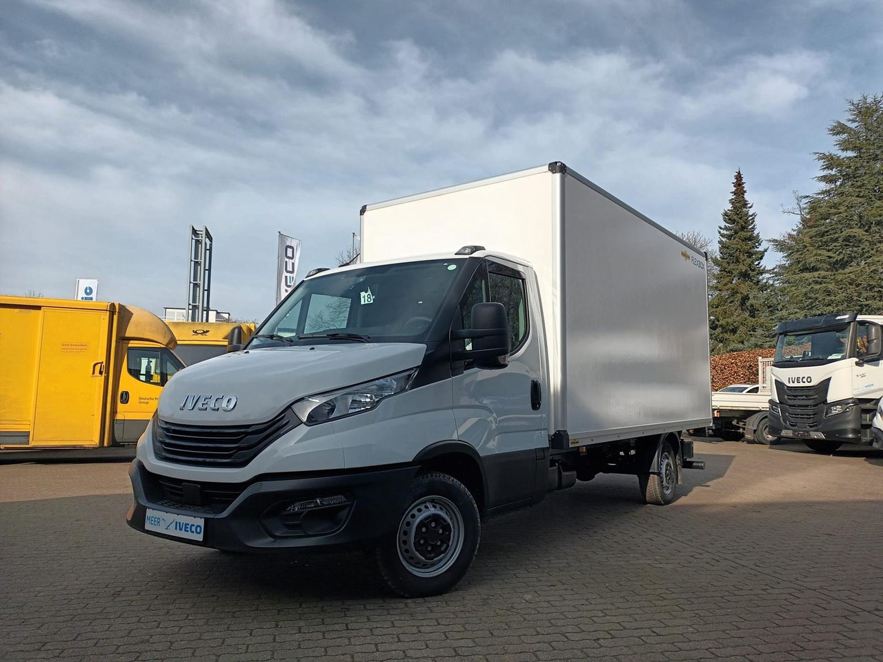 Iveco Daily 35S14HE Koffer LBW, Rückfahrkamera 2x a... - Dobozos kisteherautó: 1 kép. Iveco Daily 35S14HE Koffer LBW, Rückfahrkamera 2x a... - Dobozos kisteherautó: 1 kép.