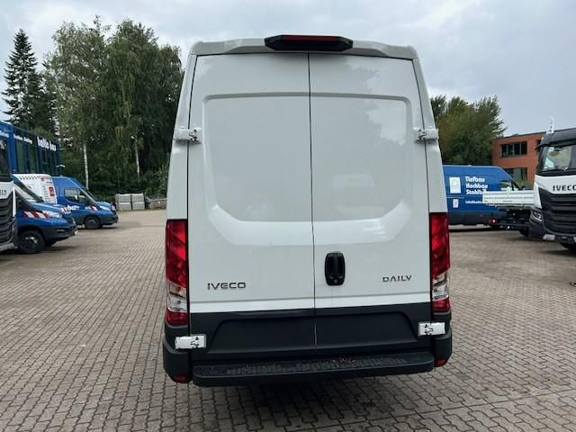 Iveco Daily 35S16A8V 4100 MY2024 0% Finanzierung 11... - Furgon: 4 kép. Iveco Daily 35S16A8V 4100 MY2024 0% Finanzierung 11... - Furgon: 4 kép.