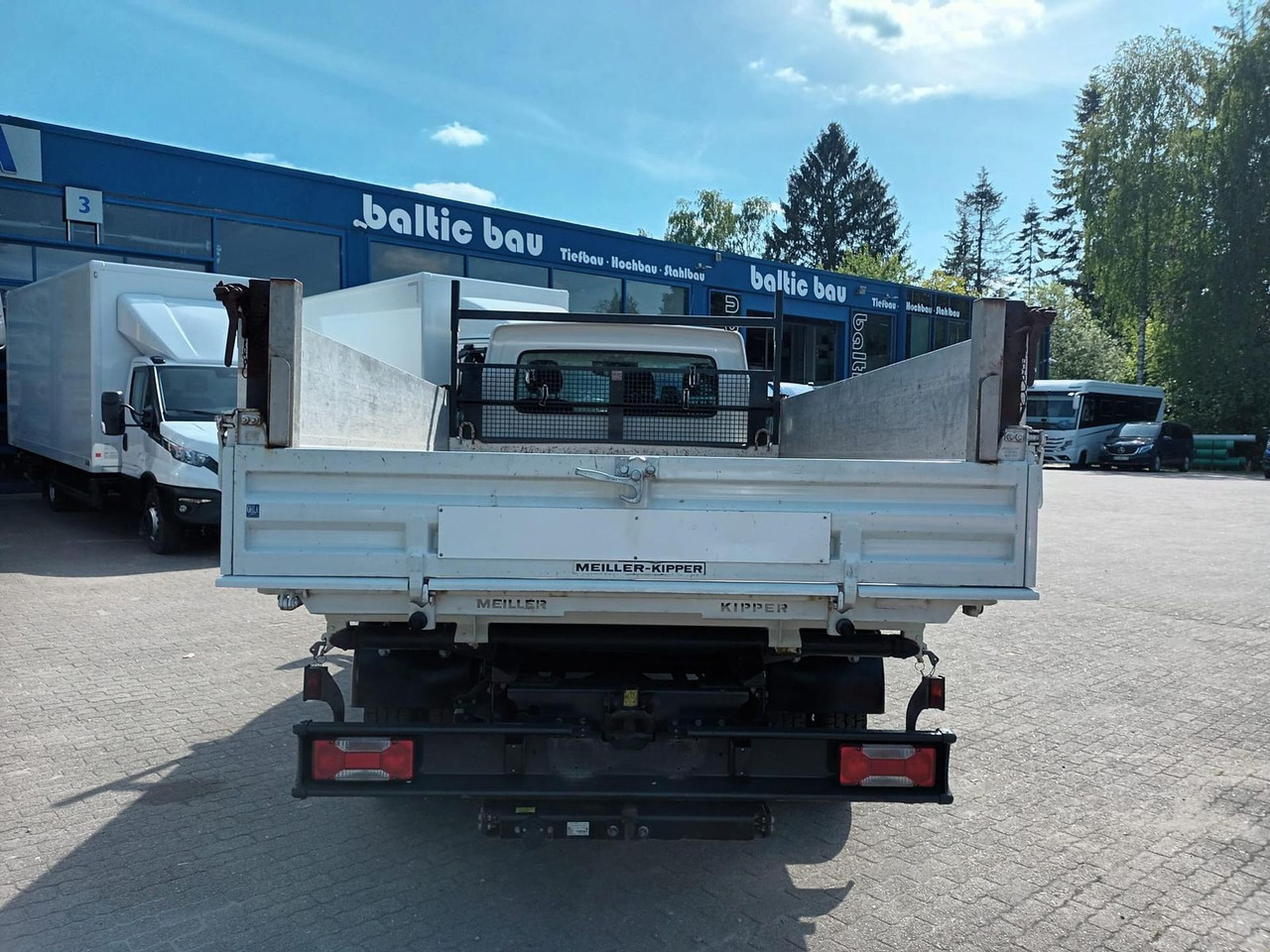 Iveco Daily 70C18H Meiler Dreiseitenkipper, AHK, Klima - Billenőplatós kisteherautó: 5 kép. Iveco Daily 70C18H Meiler Dreiseitenkipper, AHK, Klima - Billenőplatós kisteherautó: 5 kép.