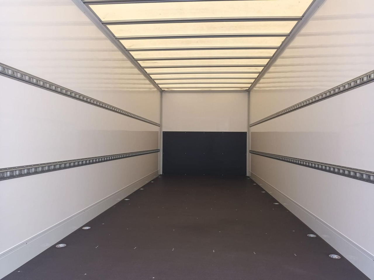 Iveco ML120E25/P KOFFER LBW 1,5t SAXAS AHK 185 kW (... - Ponyvás teherautó: 5 kép. Iveco ML120E25/P KOFFER LBW 1,5t SAXAS AHK 185 kW (... - Ponyvás teherautó: 5 kép.