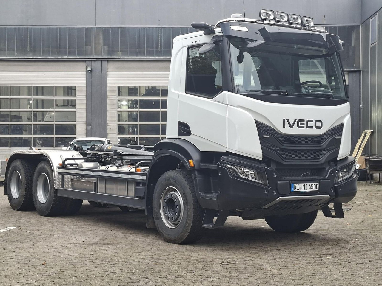 Iveco X-Way AD300X46Z/P HR OFF MEILER ABROLLKIPPER ... - Billenőplatós teherautó: 1 kép. Iveco X-Way AD300X46Z/P HR OFF MEILER ABROLLKIPPER ... - Billenőplatós teherautó: 1 kép.